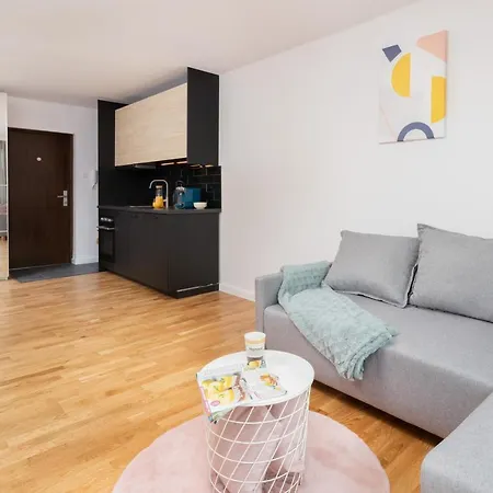 Pomorska Apartament Przy Parku Reagana By Renters 아파트 그단스크